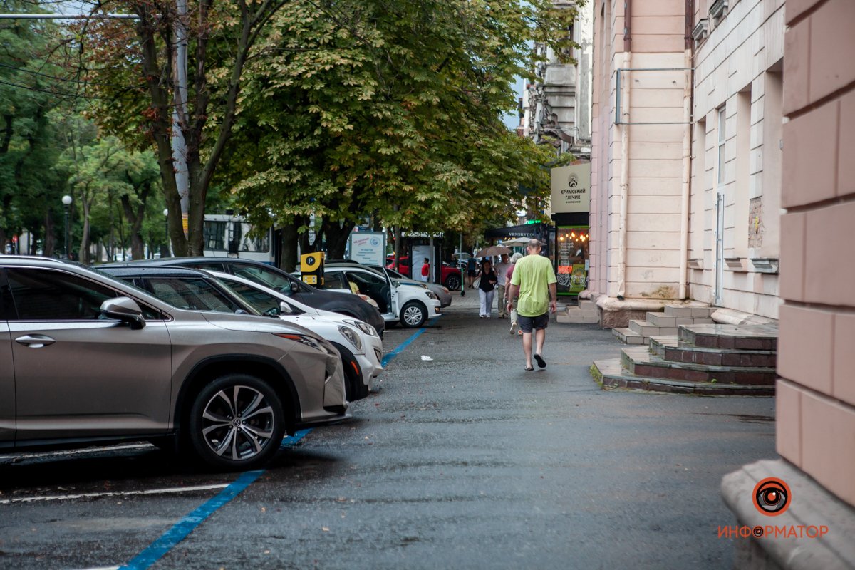 В Днепре прошел долгожданный летний дождь 30