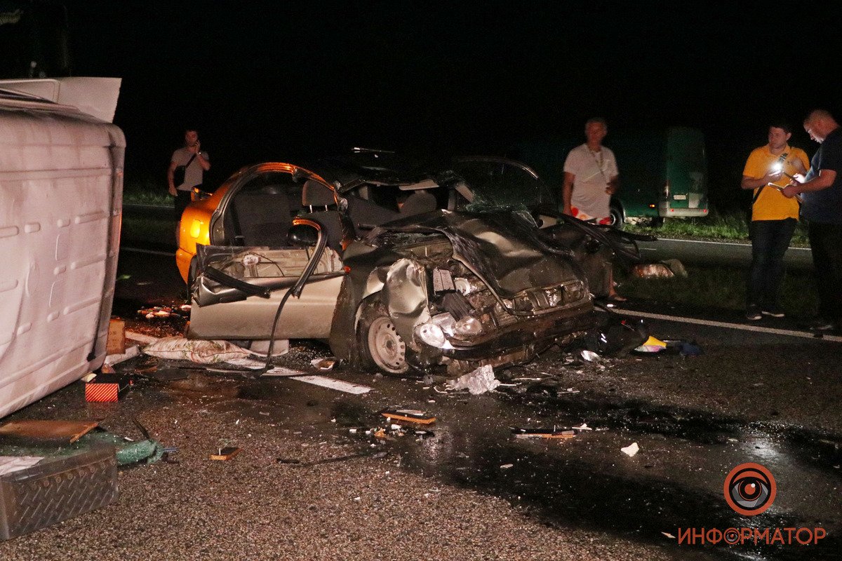 30-летний водитель Mercedes Sprinter погиб на месте 30-летний водитель Mercedes Sprinter погиб на месте