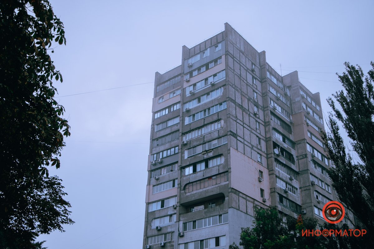 Печальное здание Печальное здание