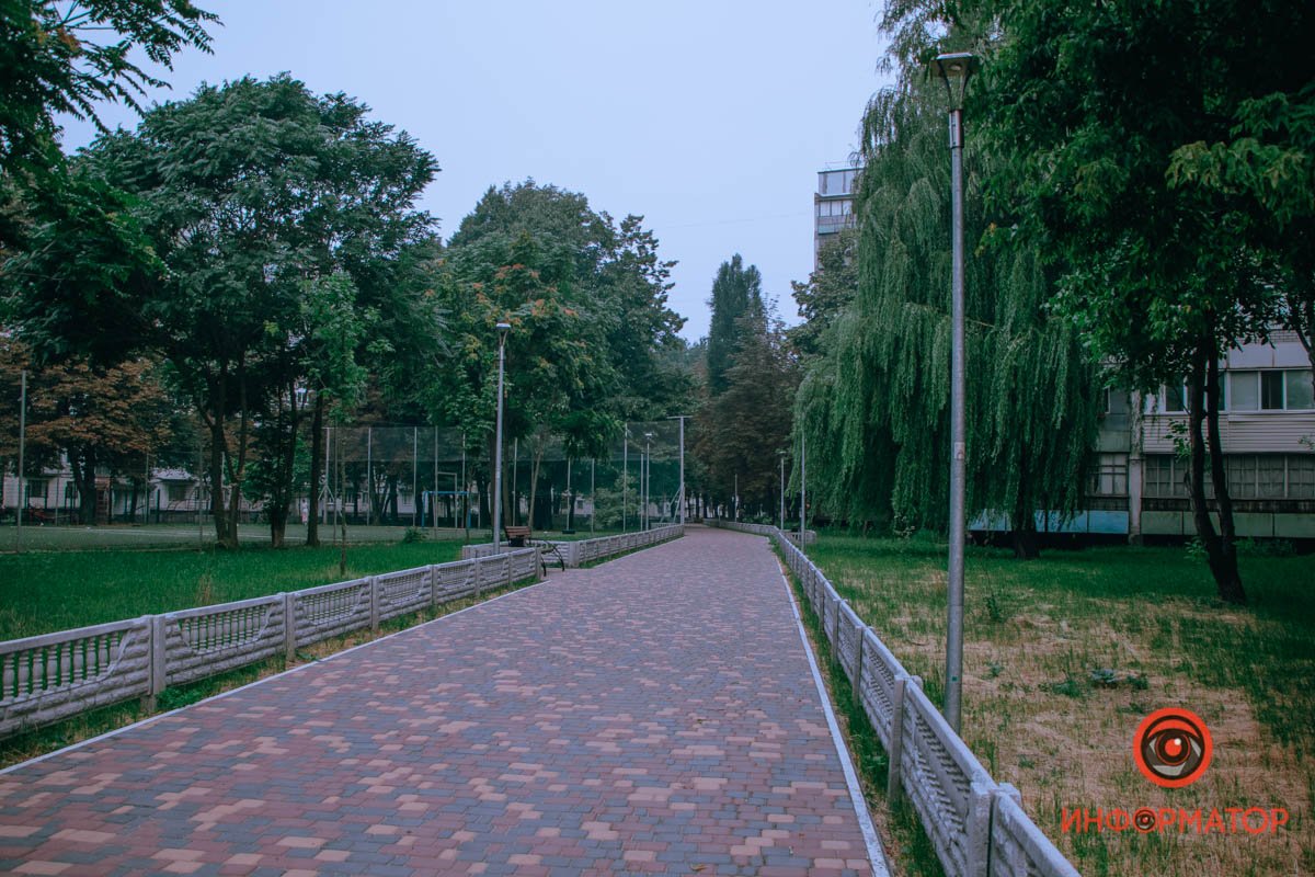 Вдоль по аллейке Вдоль по аллейке