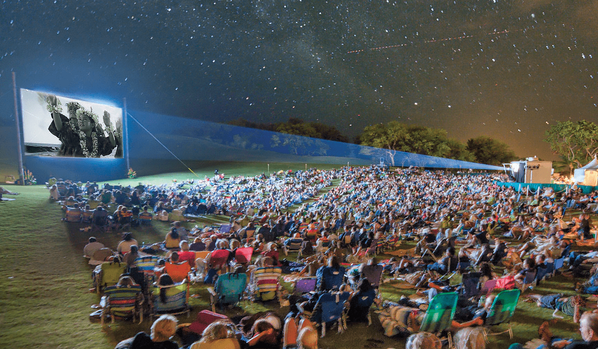 Концерт Олега Кензова, "экскурсии" в космос и кинотеатр под открытым небом: куда пойти на выходных в Днепре 4