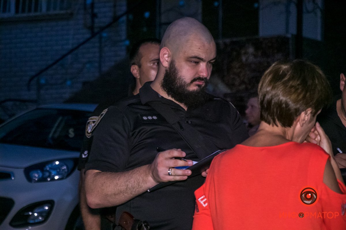 В Днепре на Рабочей десятки людей перекрыли проезжую часть: в чем причина 11