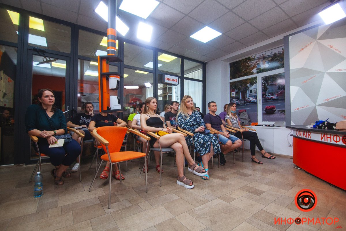 В лектории Информатора прошли лекции об оказании первой помощи и о том, как распознать манипуляции в отношениях 6