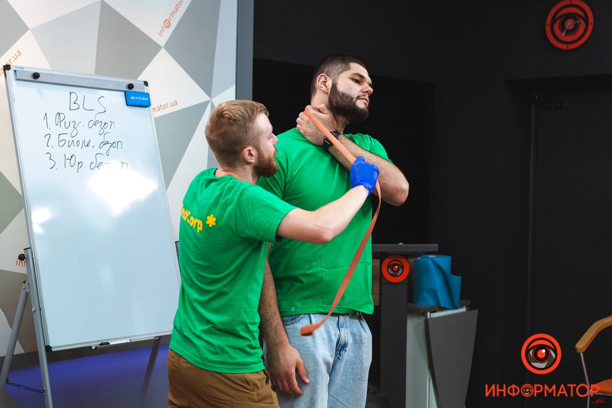 В лектории Информатора прошли лекции об оказании первой помощи и о том, как распознать манипуляции в отношениях 11