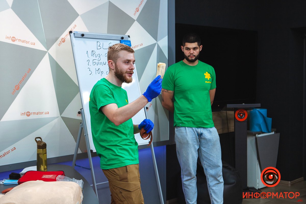 В лектории Информатора прошли лекции об оказании первой помощи и о том, как распознать манипуляции в отношениях 12