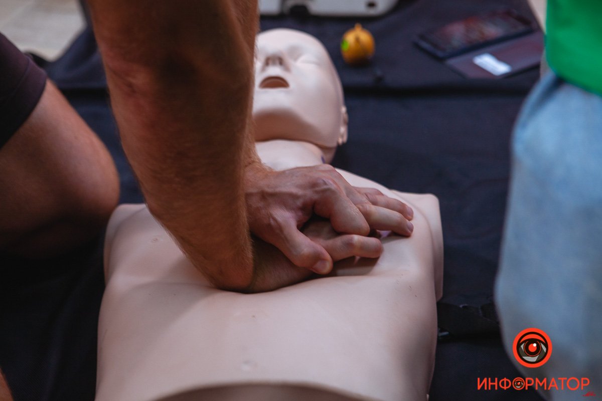 В лектории Информатора прошли лекции об оказании первой помощи и о том, как распознать манипуляции в отношениях 13