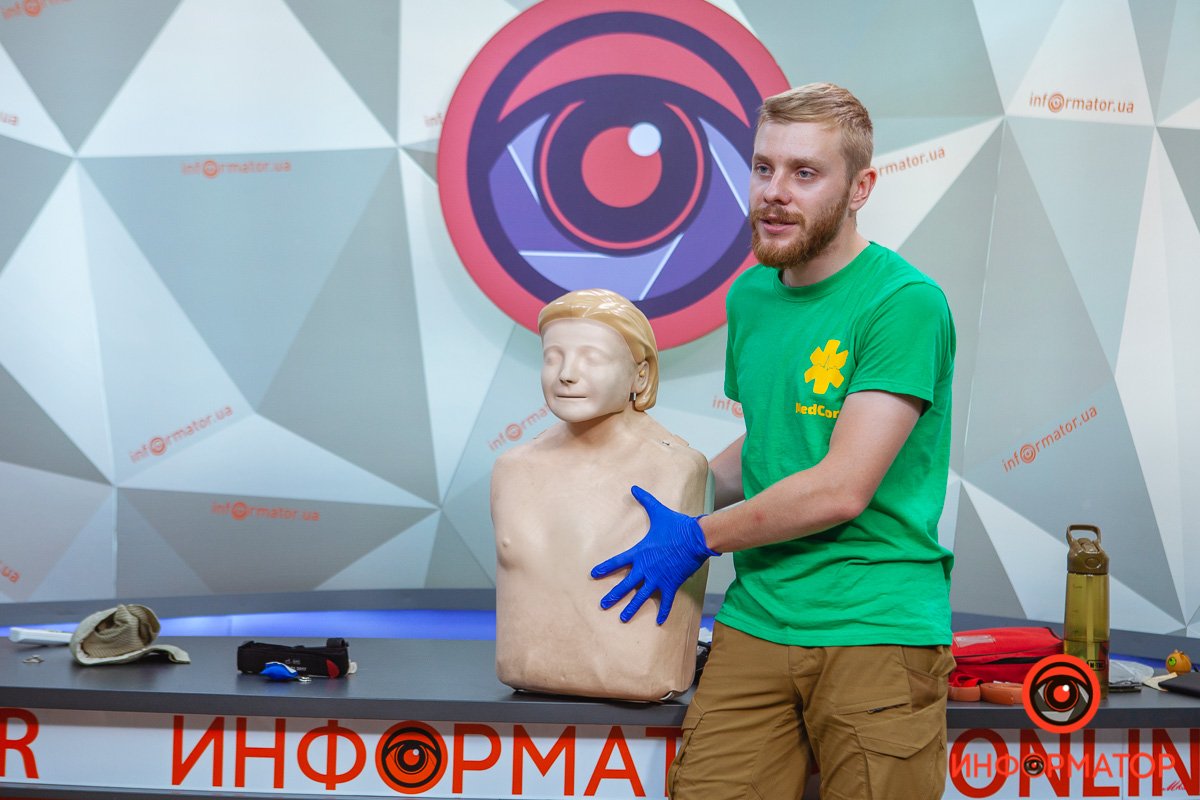 В лектории Информатора прошли лекции об оказании первой помощи и о том, как распознать манипуляции в отношениях 23