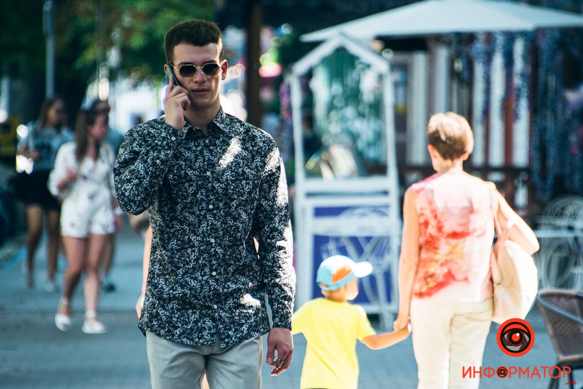 Не могу говорить, меня фотографирует Информатор