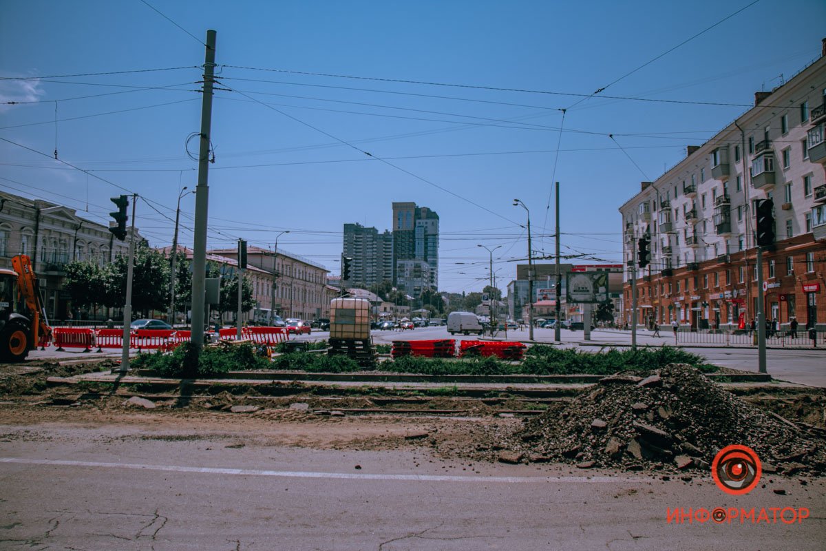 В Днепре перекрыли перекрестки Яворницкого с улицами Фабра и Княгини Ольги