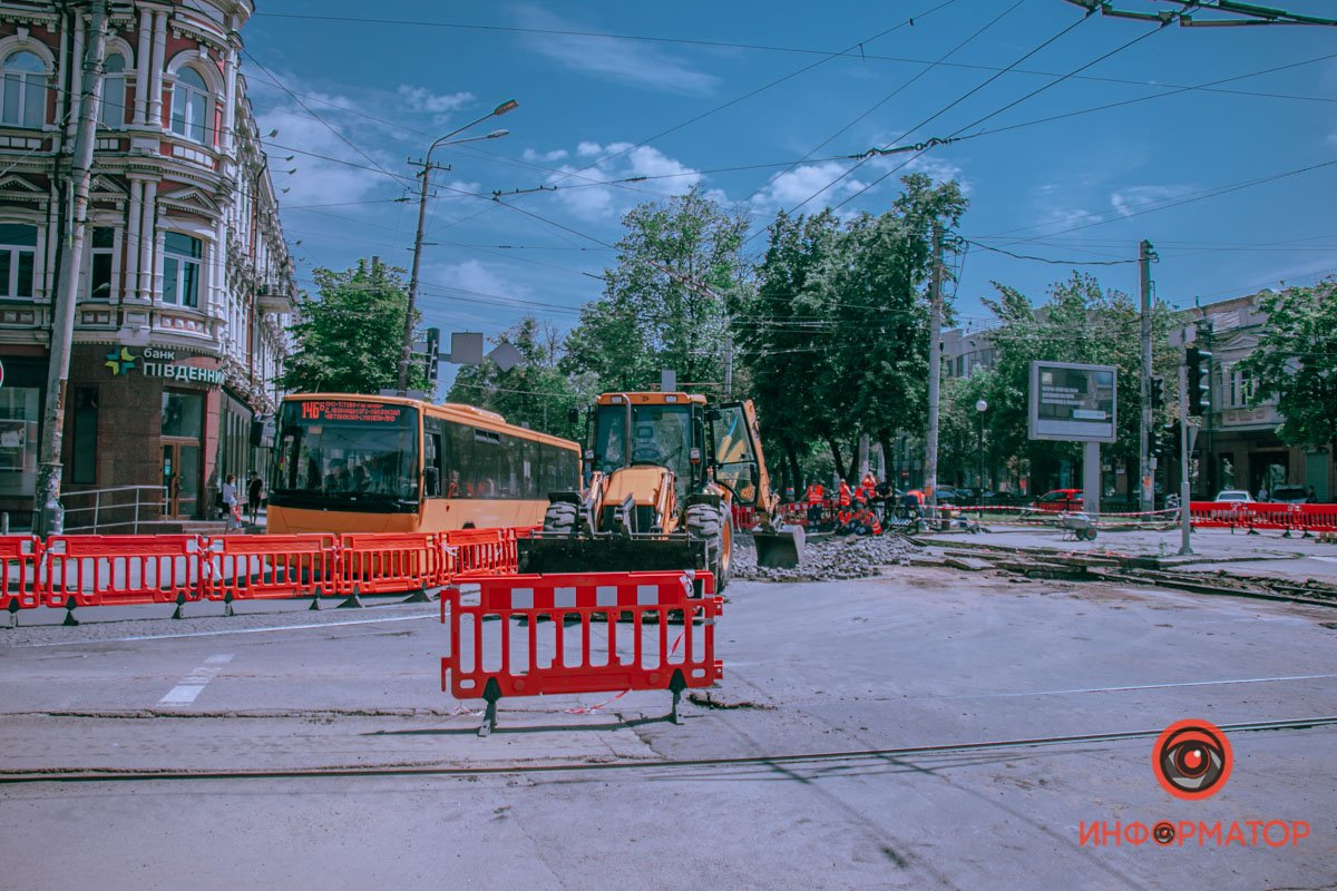 Движение по проспекту Дмитрия Яворницкого затруднено