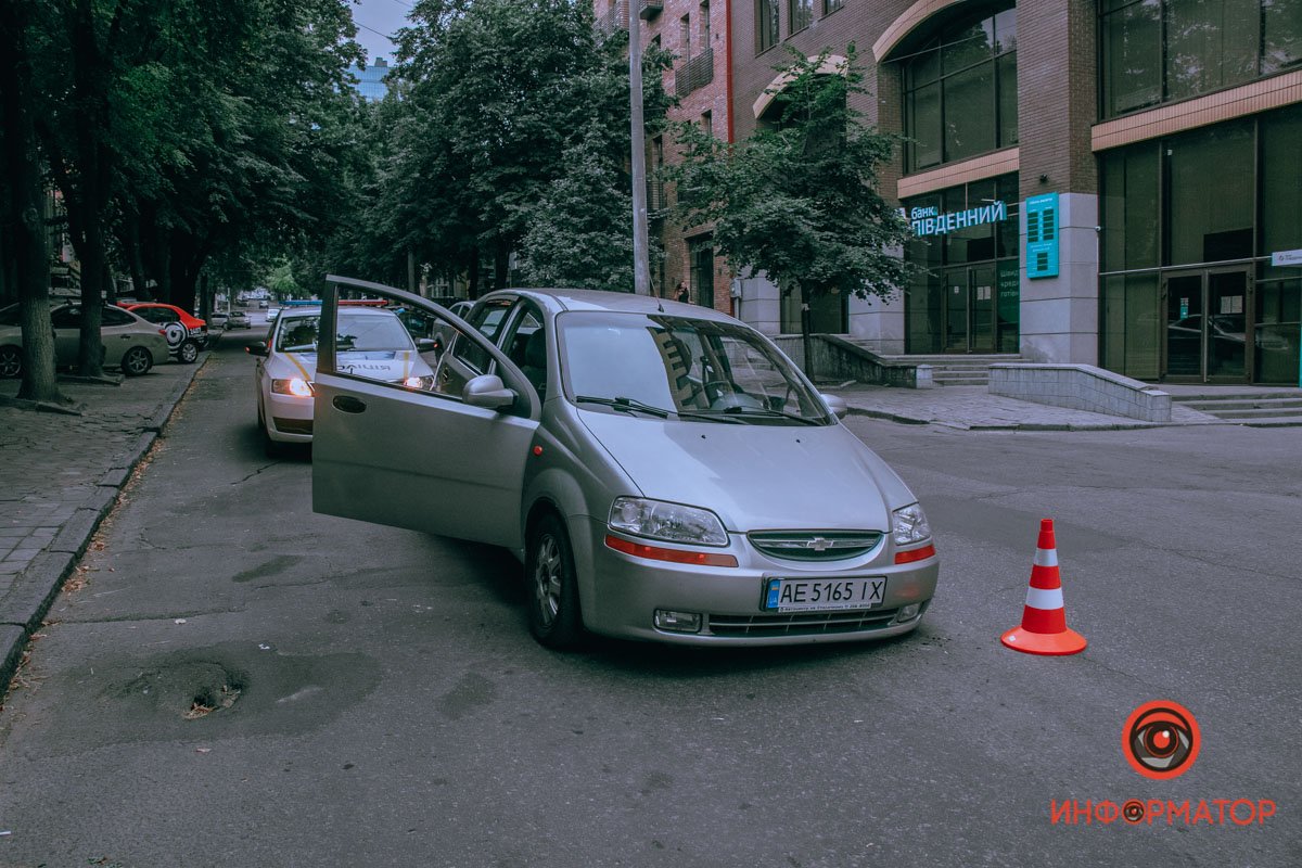 На место приехала полиция