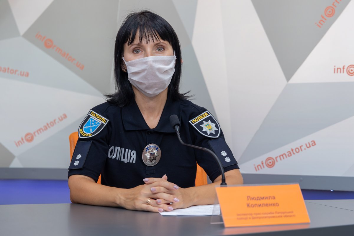 Инспектор пресс-службы Управления патрульной полиции в Днепропетровской области Людмила Копыленко