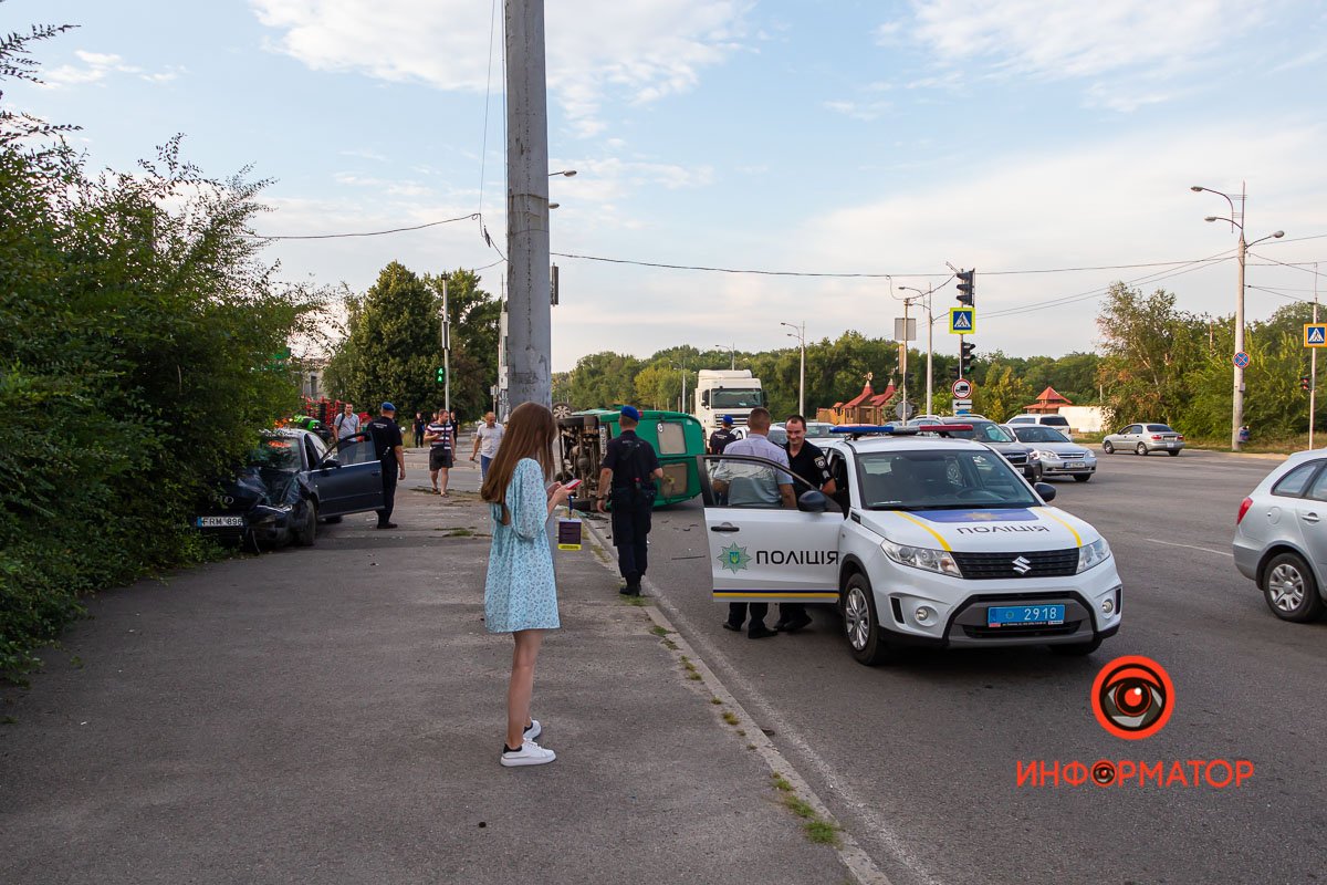 Все детали устанавливаются Все детали устанавливаются