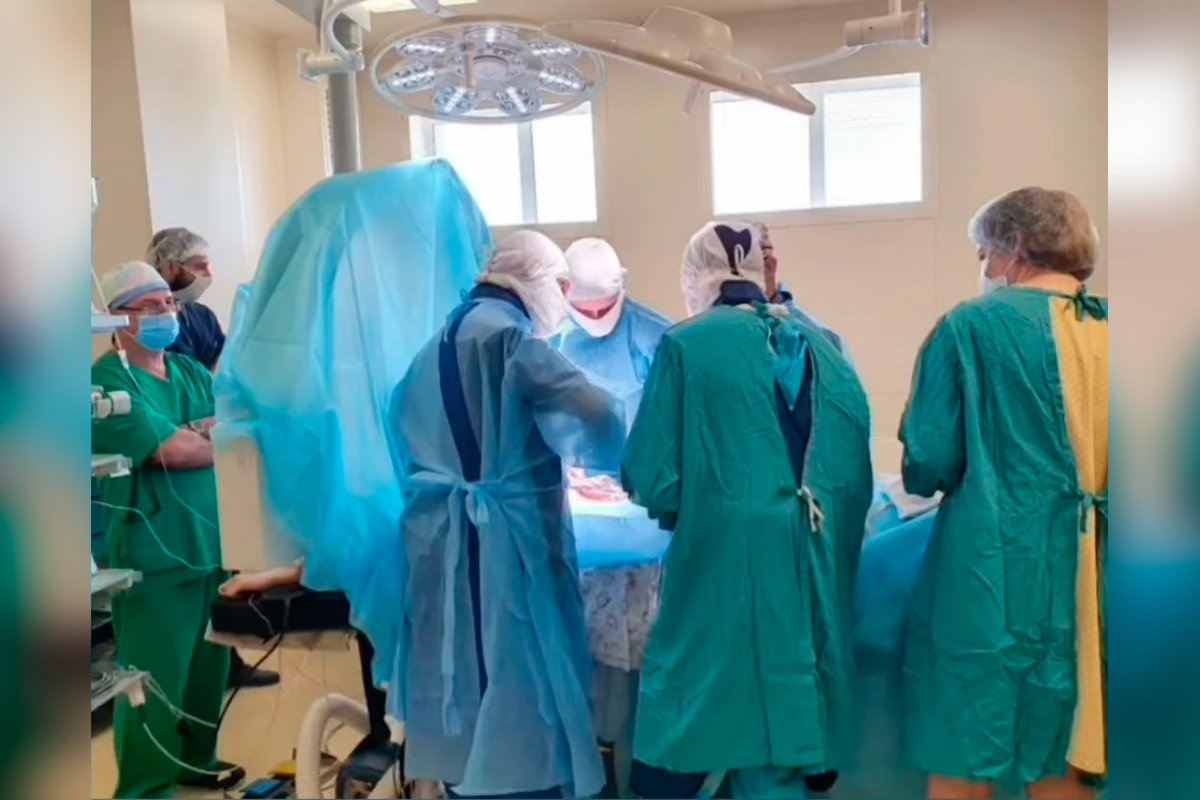 16-летней Дарье Ковалевой в Днепре провели операцию на позвоночнике 16-летней Дарье Ковалевой в Днепре провели операцию на позвоночнике