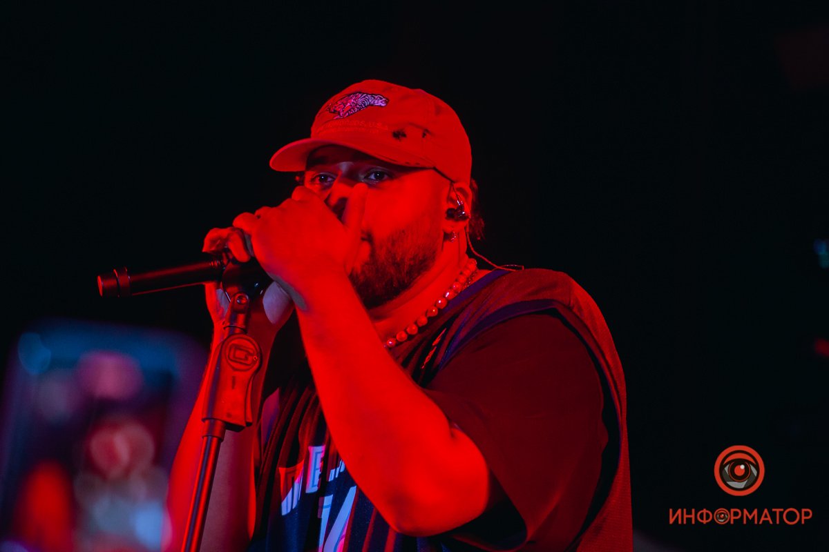 В красных тонах В красных тонах