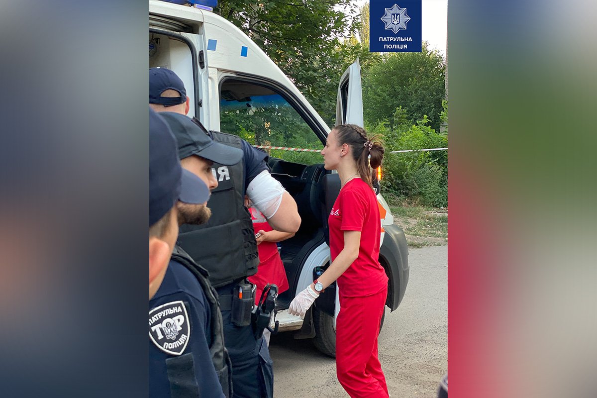 В Кривом Роге из-за взрыва гранаты пострадали трое полицейских: открыто уголовное производство 7