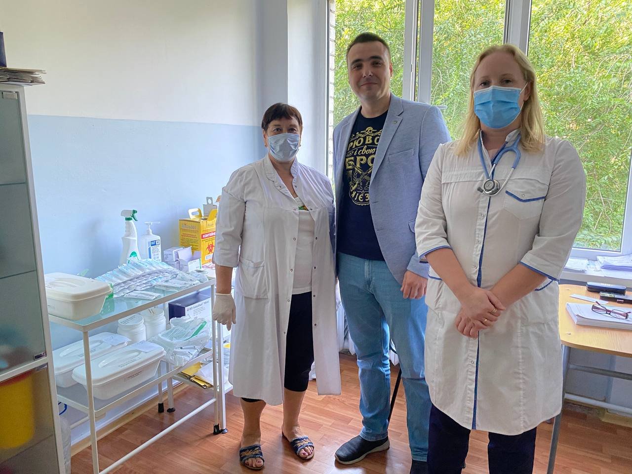 10 центров массовой вакцинации от COVID-19 в Днепре проинспектировали заместители председателя облгосадминистрации 3
