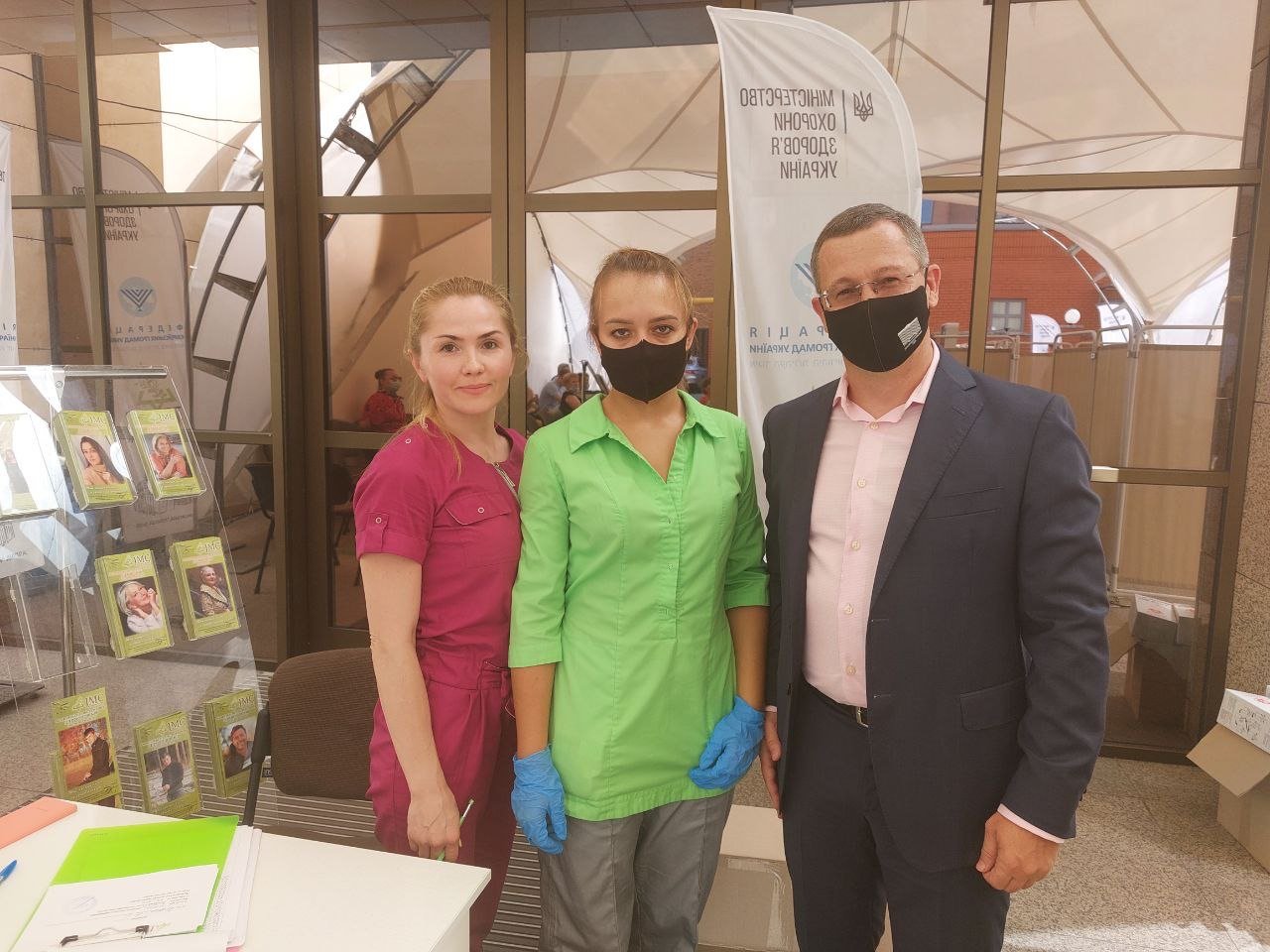 10 центров массовой вакцинации от COVID-19 в Днепре проинспектировали заместители председателя облгосадминистрации 4