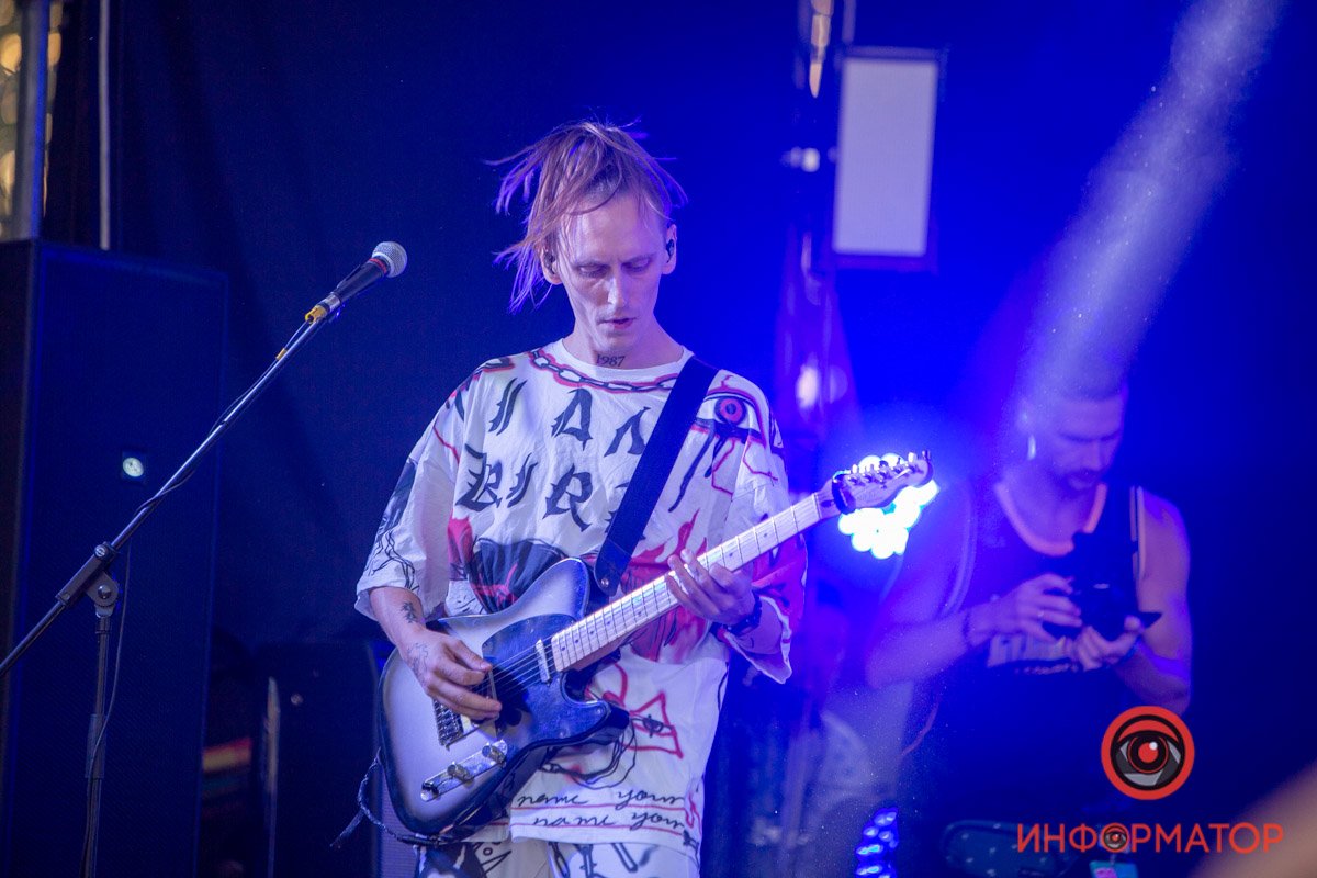 Павло Зибров, Иван Дорн, KALUSH и Space of Variations: как в Днепре прошел первый день BeZVIZ Festival 22