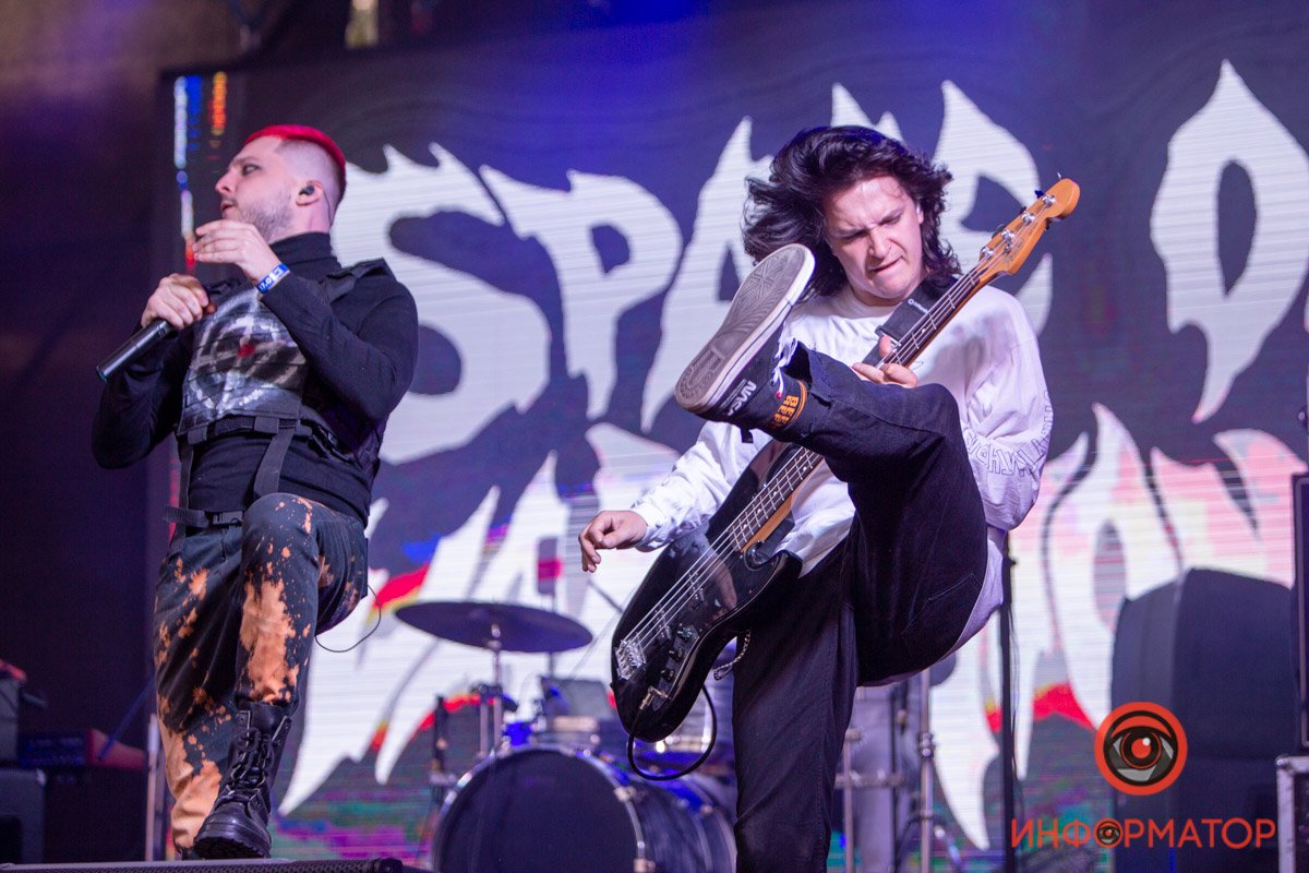 Павло Зибров, Иван Дорн, KALUSH и Space of Variations: как в Днепре прошел первый день BeZVIZ Festival 24