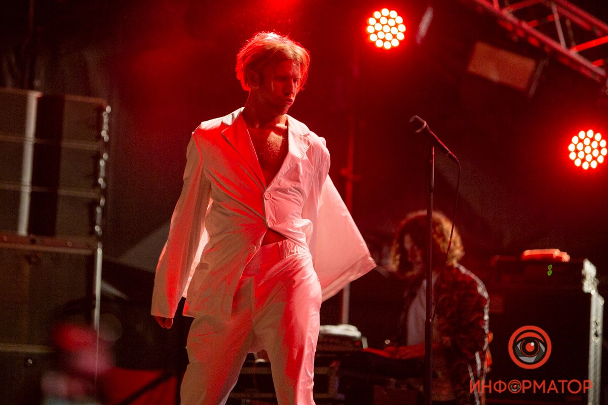 Павло Зибров, Иван Дорн, KALUSH и Space of Variations: как в Днепре прошел первый день BeZVIZ Festival 45