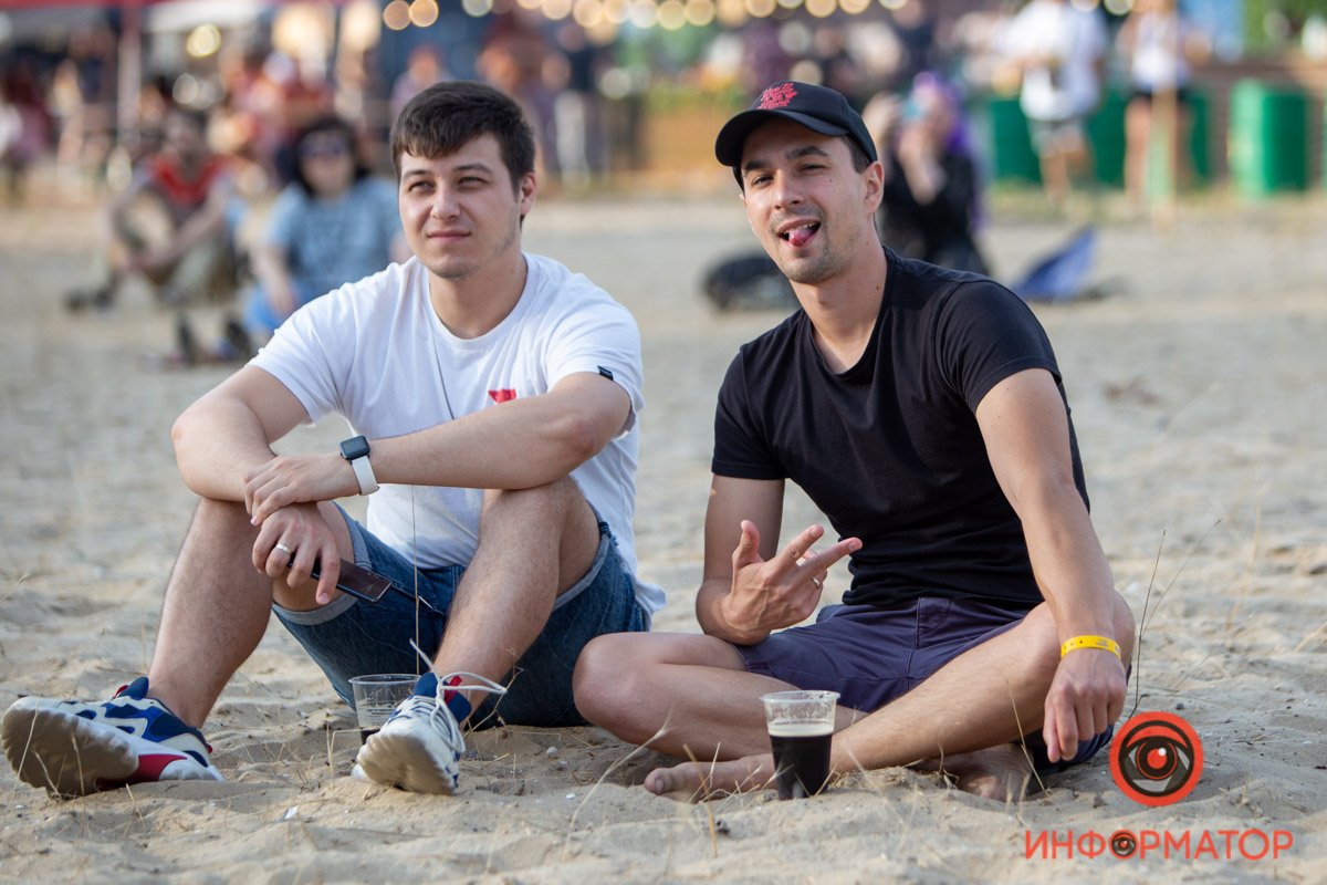 В Днепре прошел первый день BeZVIZ Festival: ищи себя на фото 3