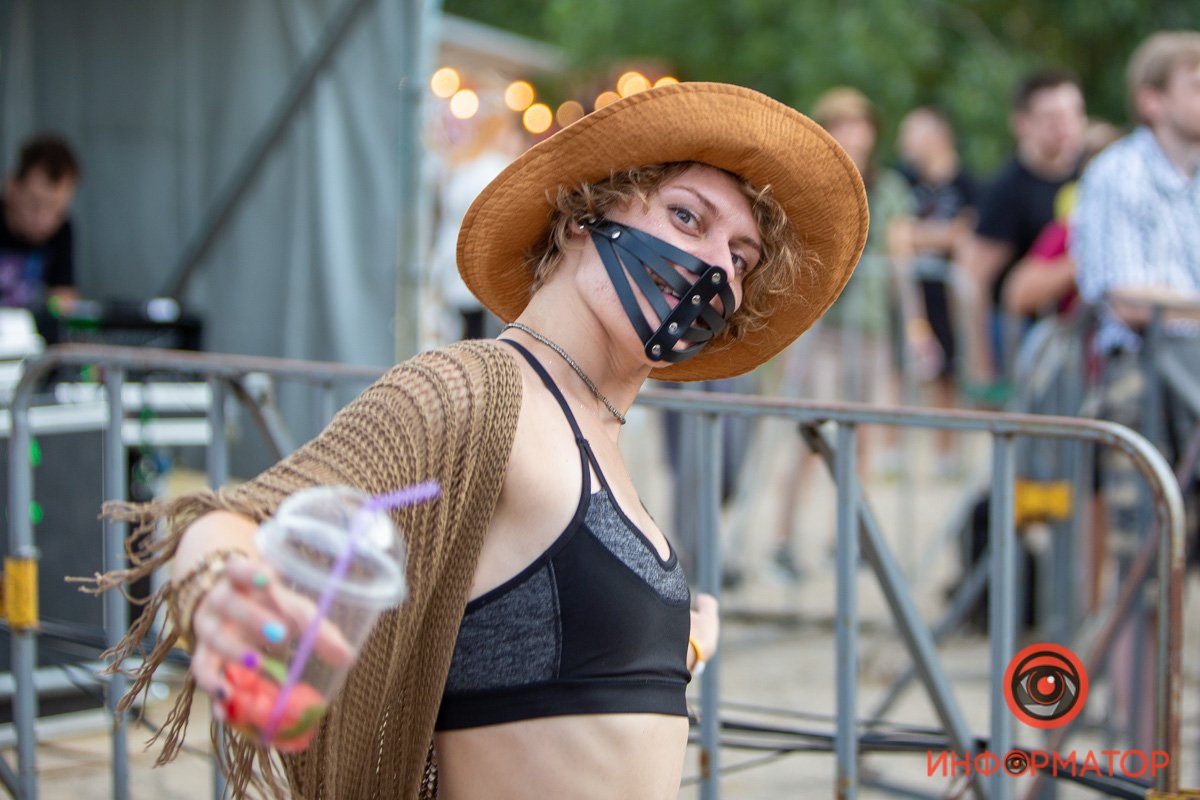 В Днепре прошел первый день BeZVIZ Festival: ищи себя на фото 25