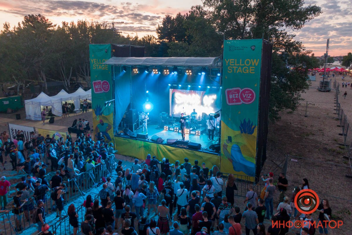 В Днепре прошел первый день BeZVIZ Festival: ищи себя на фото 54