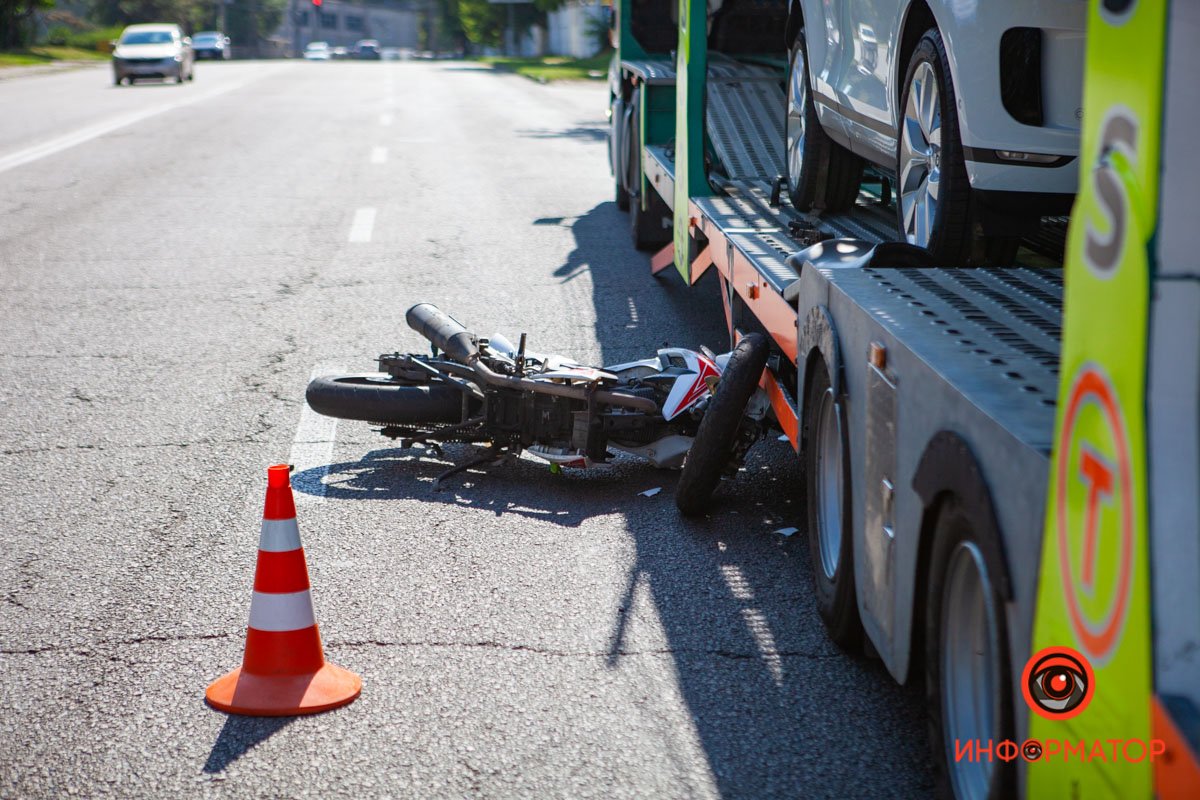 Мотоциклист не справился с управлением Мотоциклист не справился с управлением