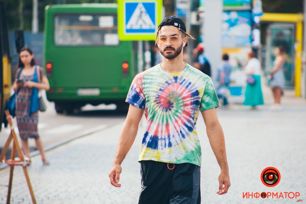 Водоворот ярких красок