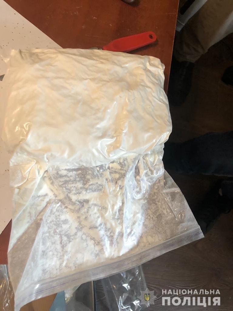 На черном рынке стоимость этого всего составляет около 1,5 миллиона гривен На черном рынке стоимость этого всего составляет около 1,5 миллиона гривен