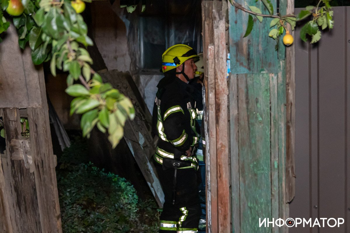 В Днепре на Багрицкого третий раз за год горел дом 4