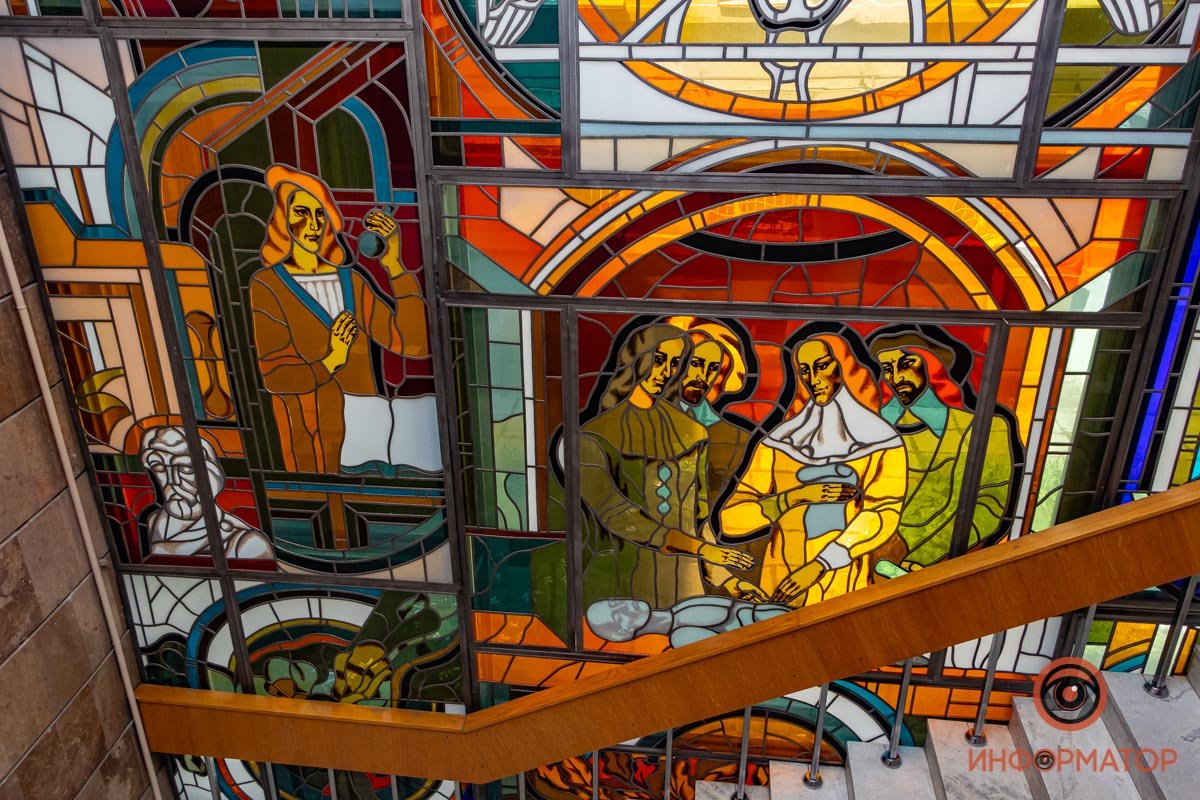 Врачи, которые оперируют больного Врачи, которые оперируют больного