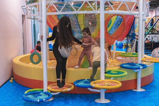 В Dkids весело и детям, и взрослым