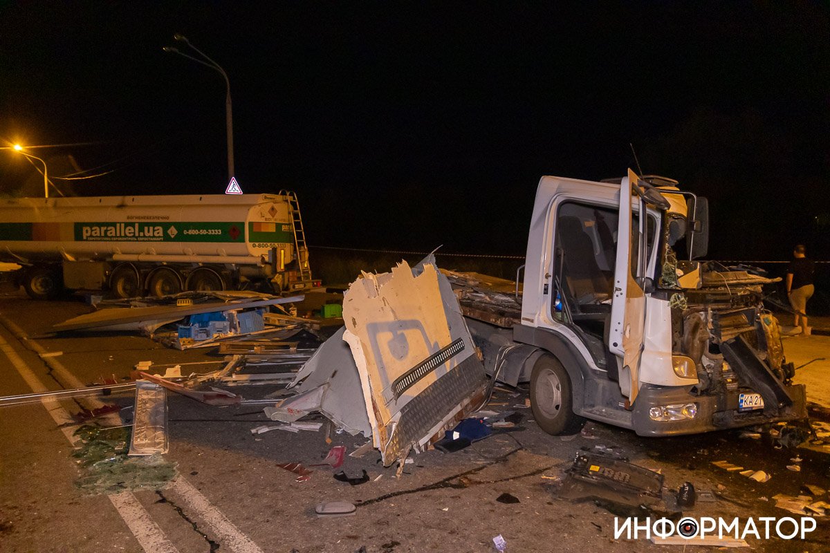 Водитель Mercedes погиб Водитель Mercedes погиб