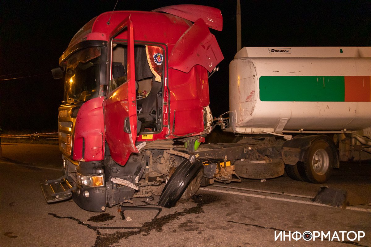 На месте работает следователь. На месте работает следователь.