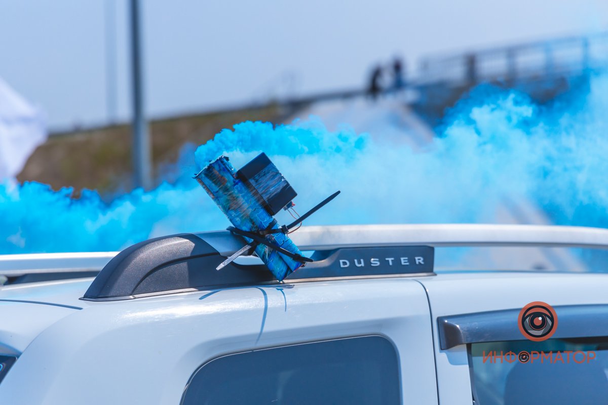 Качество проверено: на Днепропетровщине по построенному участку решетиловской трассы промчались 5 гоночных авто 68