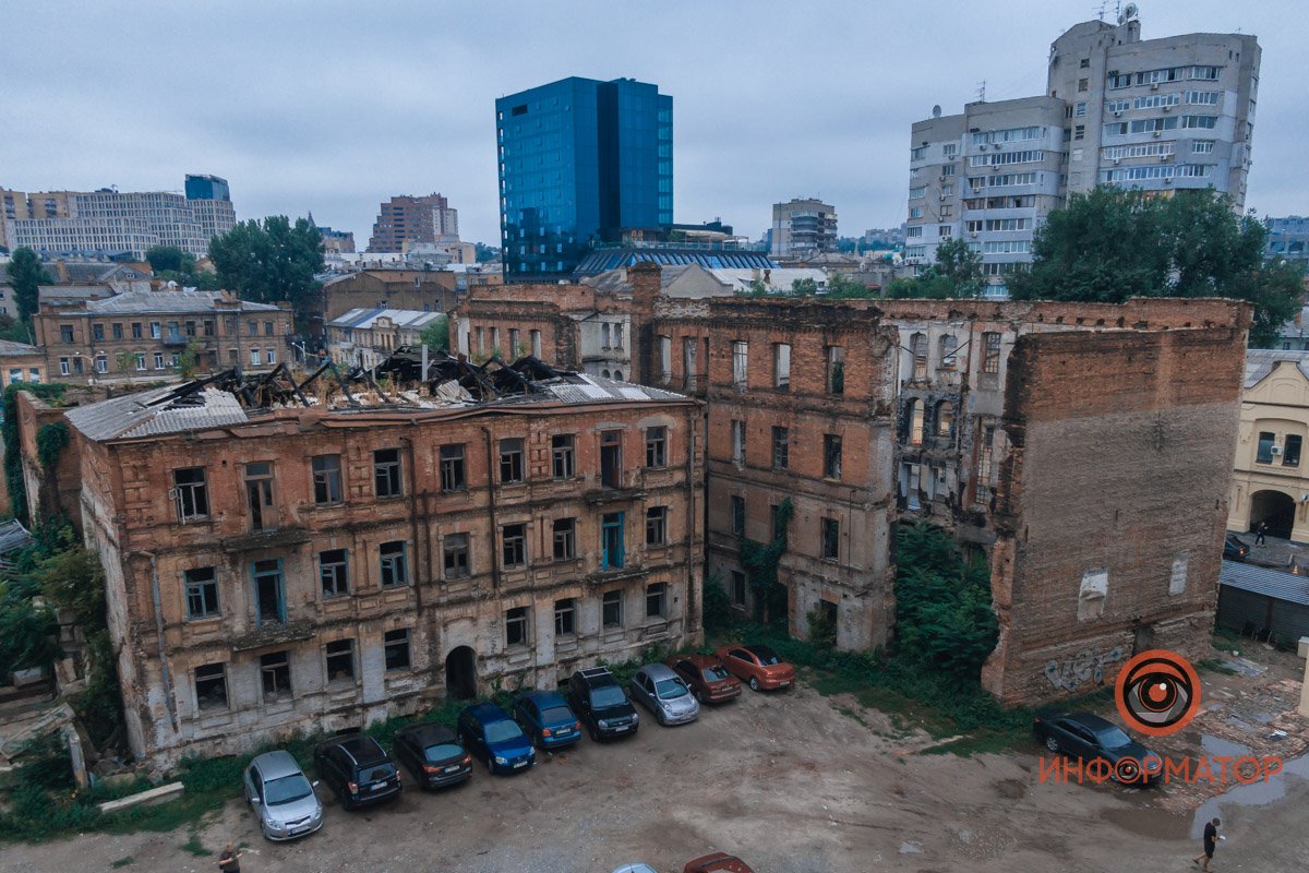 Остальные здания, которые находятся на этой территории будут снесены