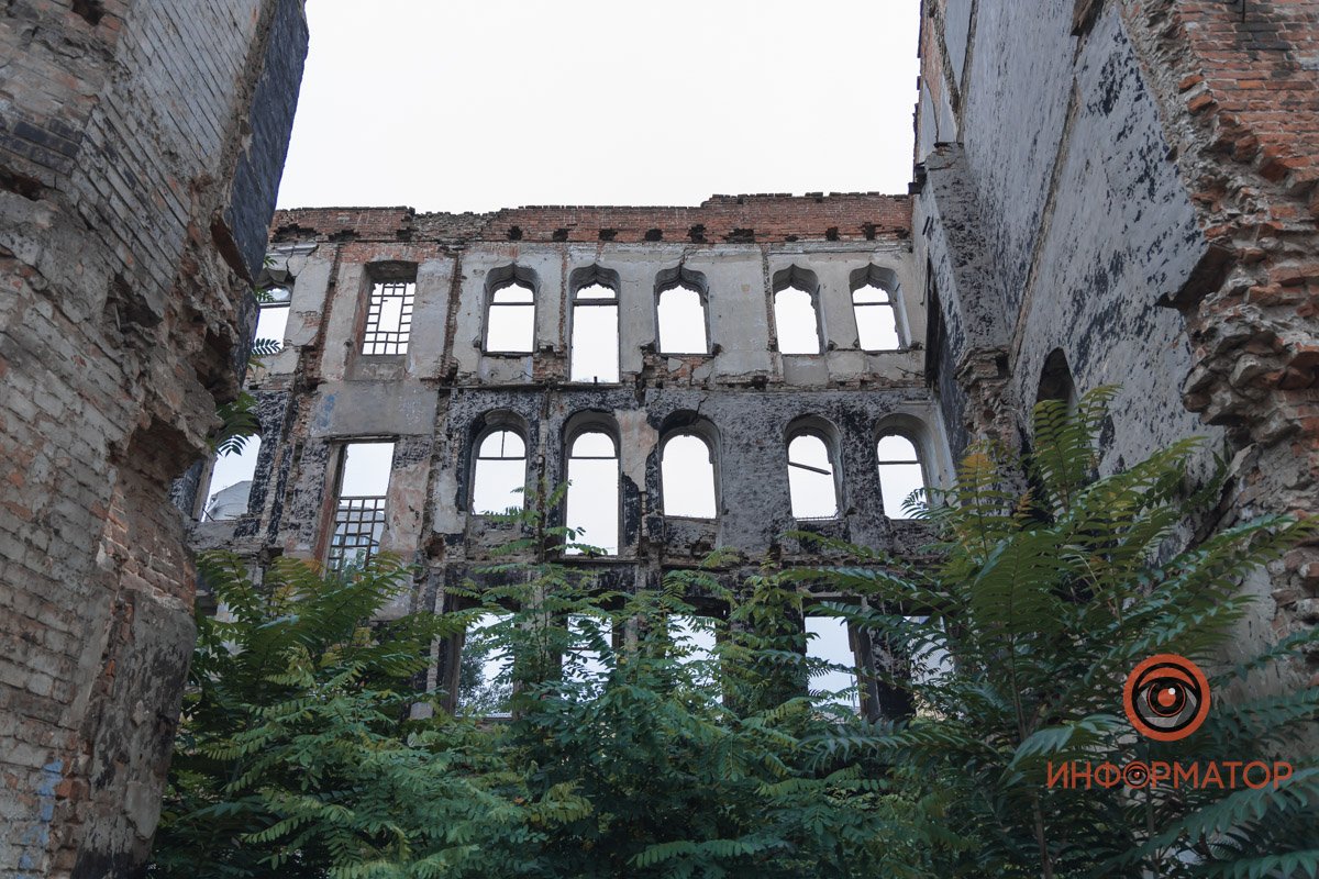 Изнутри дом Померанцева выглядит еще эффектней