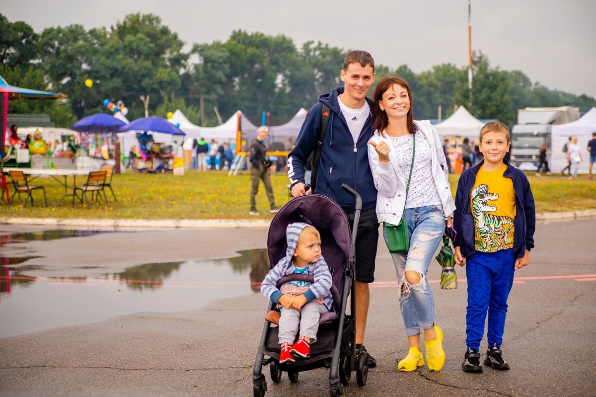 На старт, внимание, шоу: на Днепропетровщине начался фестиваль "Вільне небо" 3