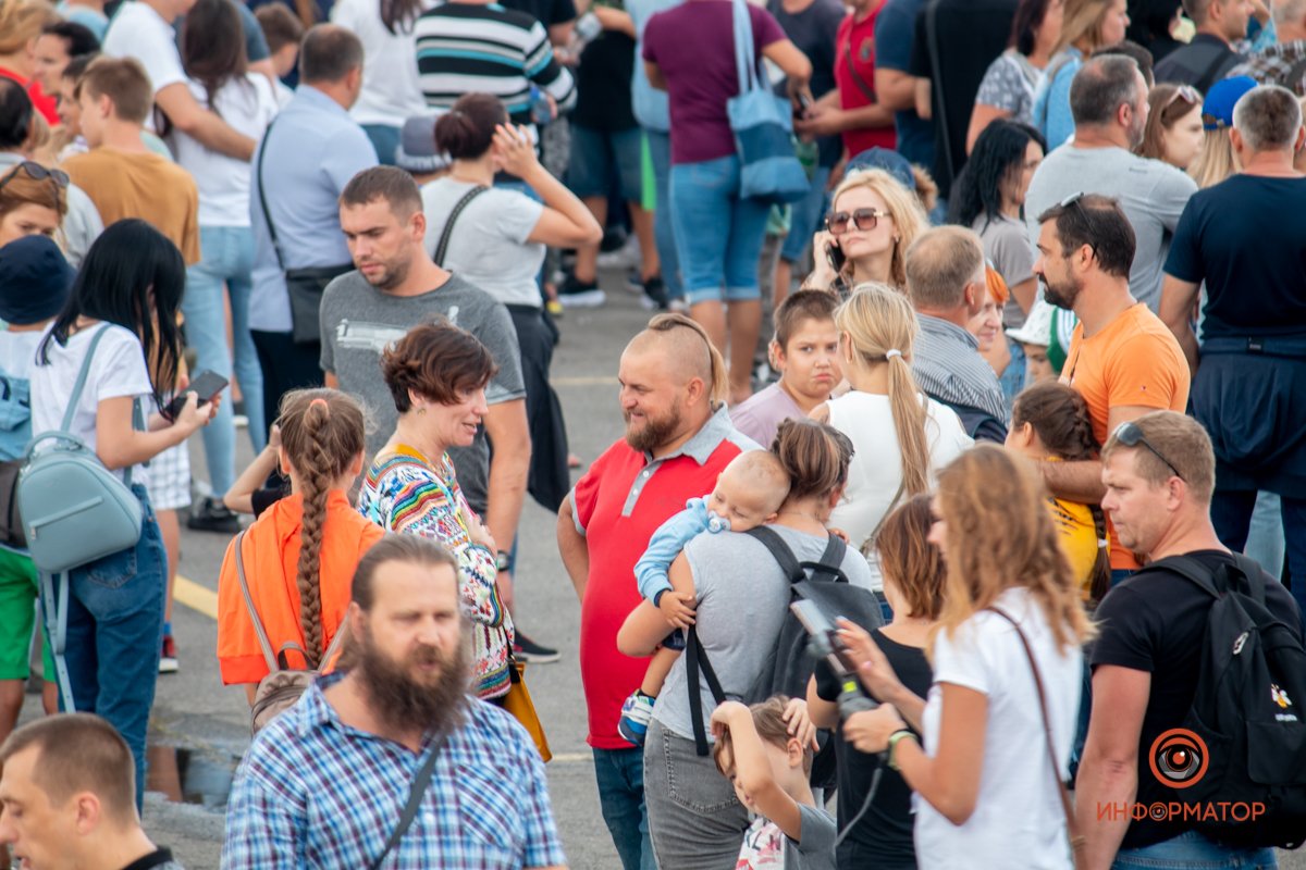В Днепропетровской области авиашоу «Вільне небо»-2021 собрало 30 тысяч зрителей 37