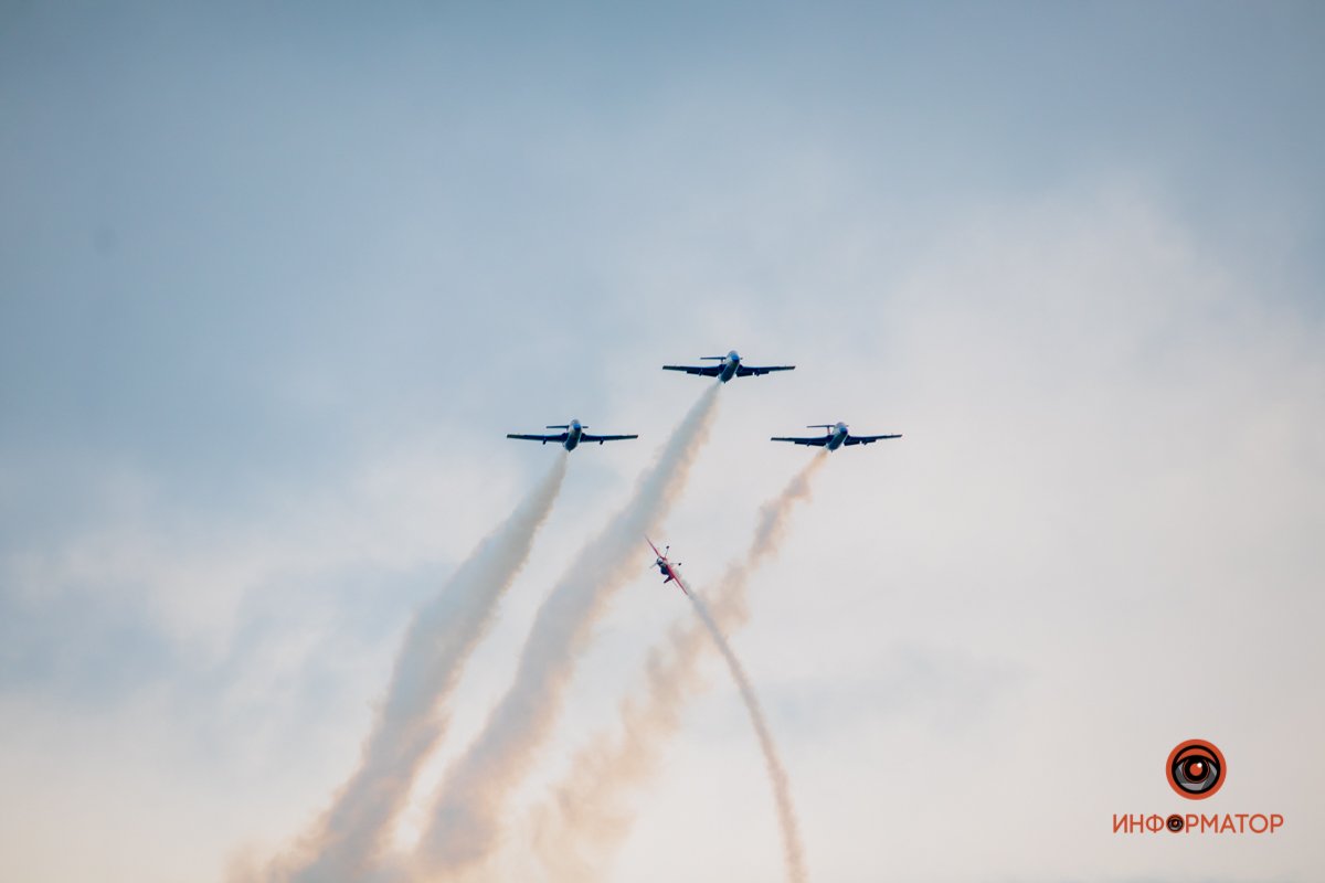 В Днепропетровской области авиашоу «Вільне небо»-2021 собрало 30 тысяч зрителей 44