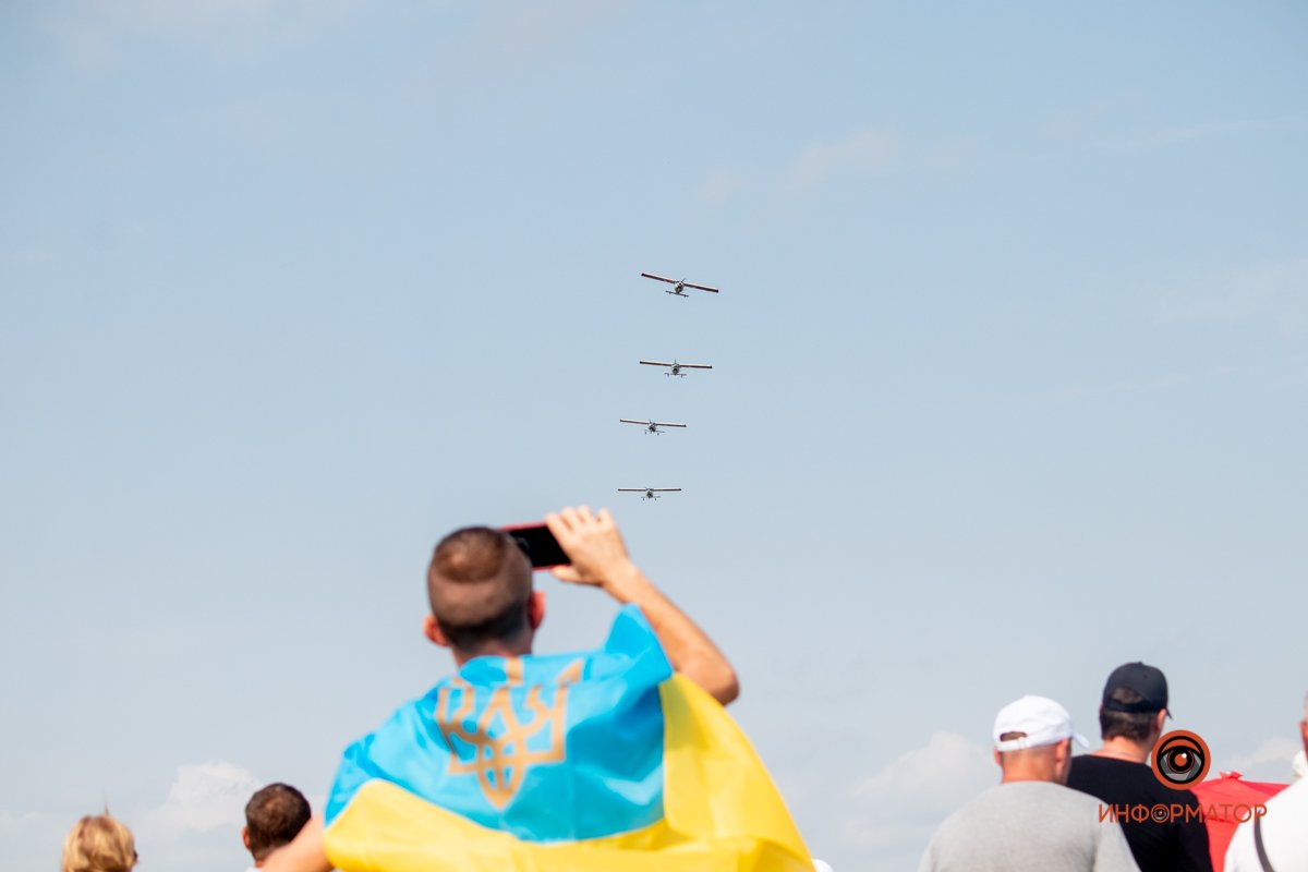В Днепропетровской области авиашоу «Вільне небо»-2021 собрало 30 тысяч зрителей 73