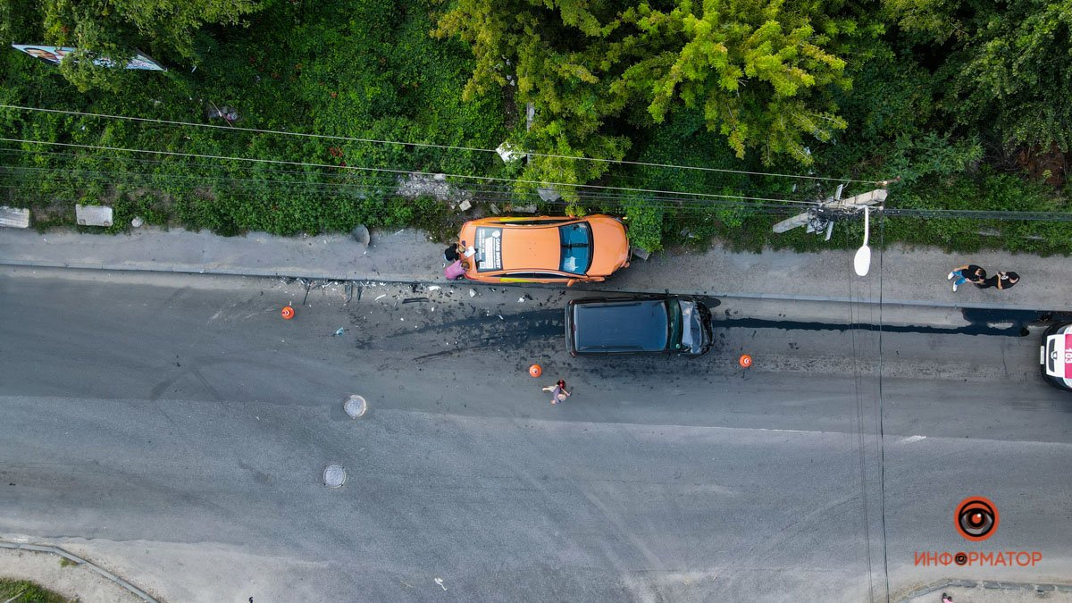В Днепре на Отечественной столкнулись Hyundai и Fiat: пострадали двое 5
