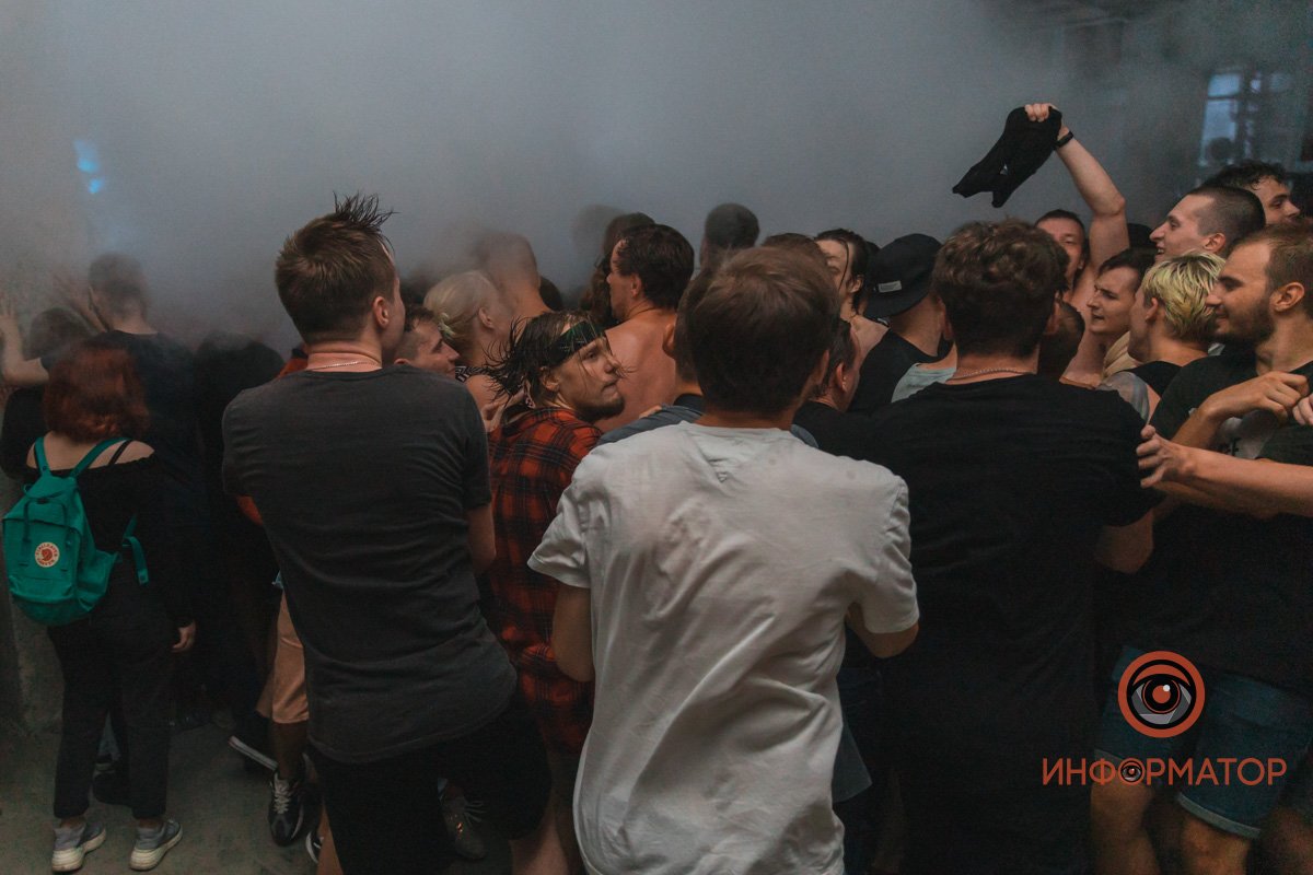 Стало душно