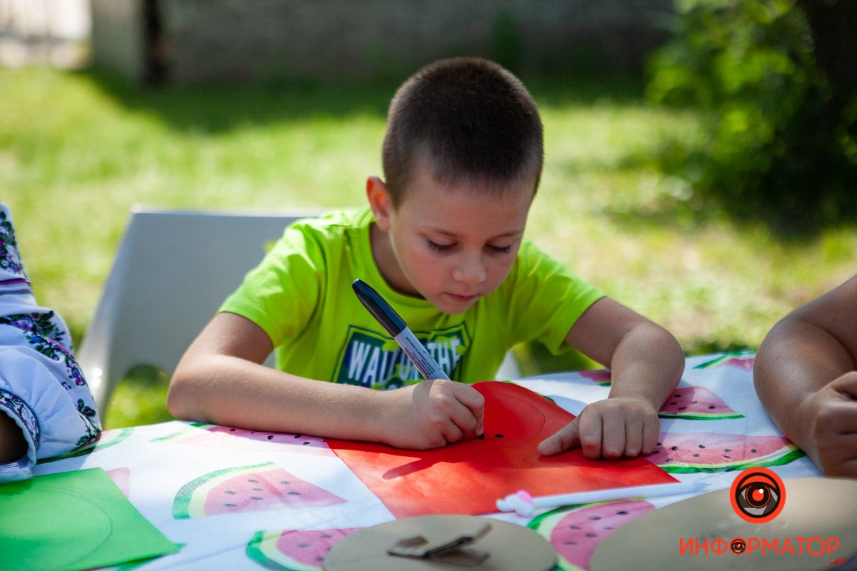 Что же это он рисует? Что же это он рисует?