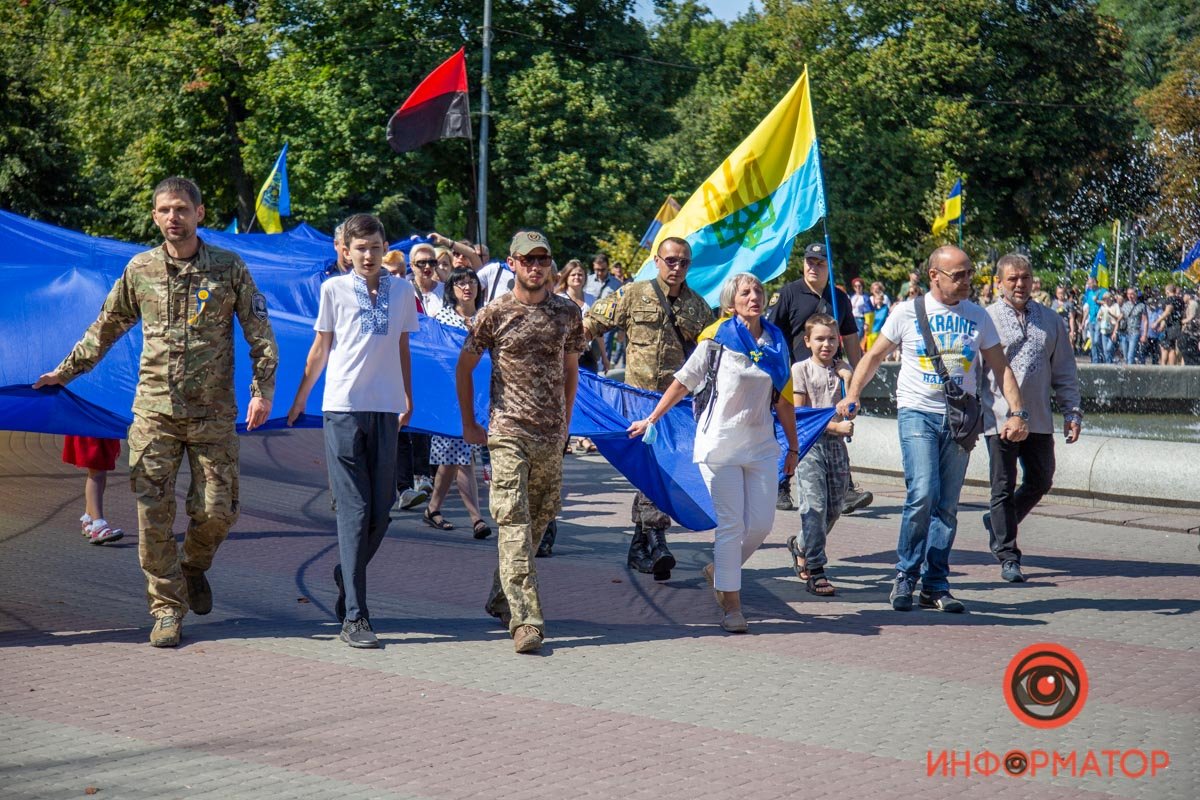 Десятки сердец в едином порыве: как в Днепре прошел марш ко Дню Независимости 4