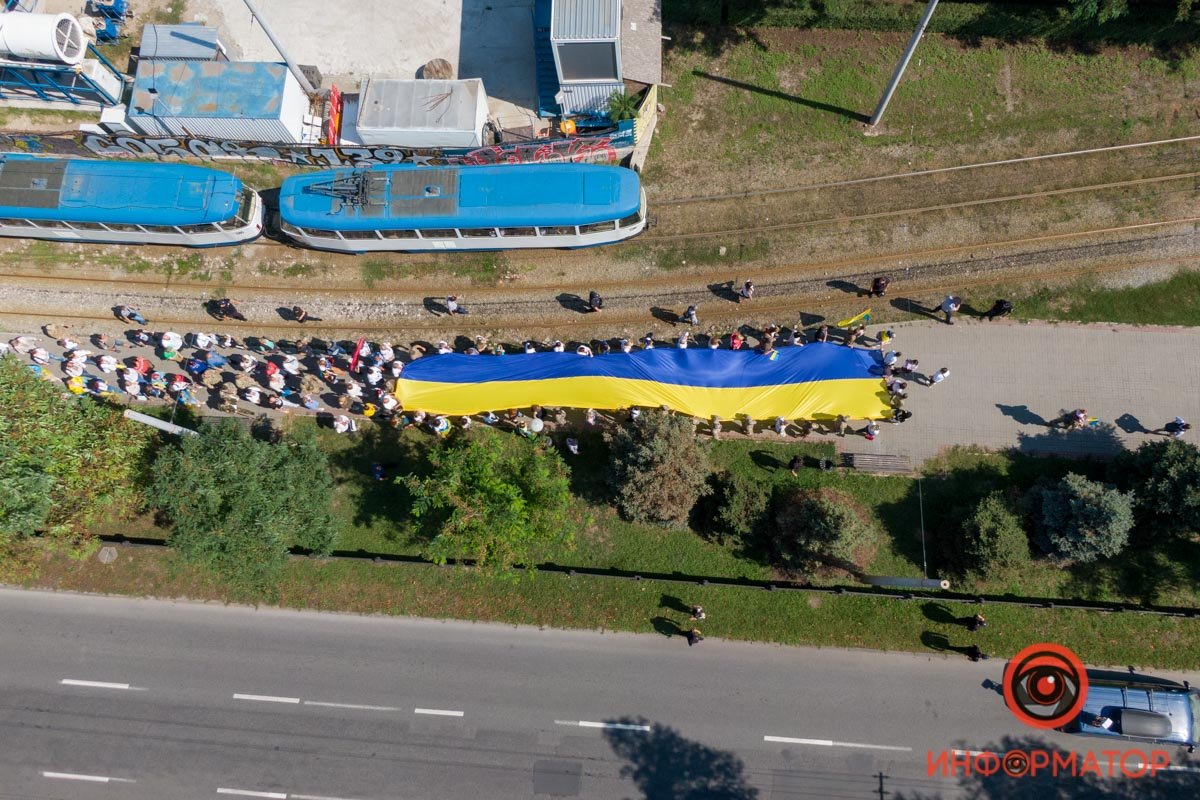Десятки сердец в едином порыве: как в Днепре прошел марш ко Дню Независимости 12