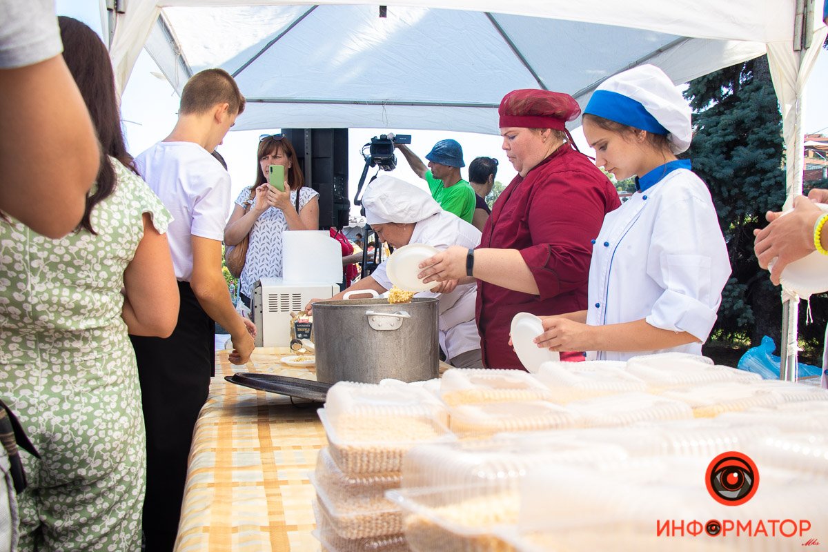 Приготовления полным ходом