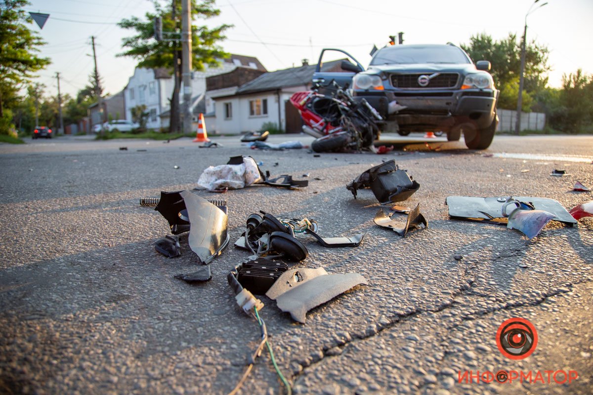 На месте работали полицейские На месте работали полицейские